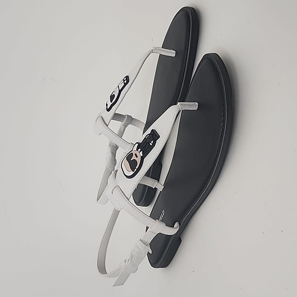 NWOT KARL LAGERFELD PARIS CHOUPETTE SANDALS SIZE 8.5 - Picture 3 of 12